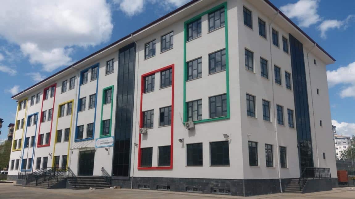 Yunus Emre İlkokulu DİYARBAKIR BAĞLAR