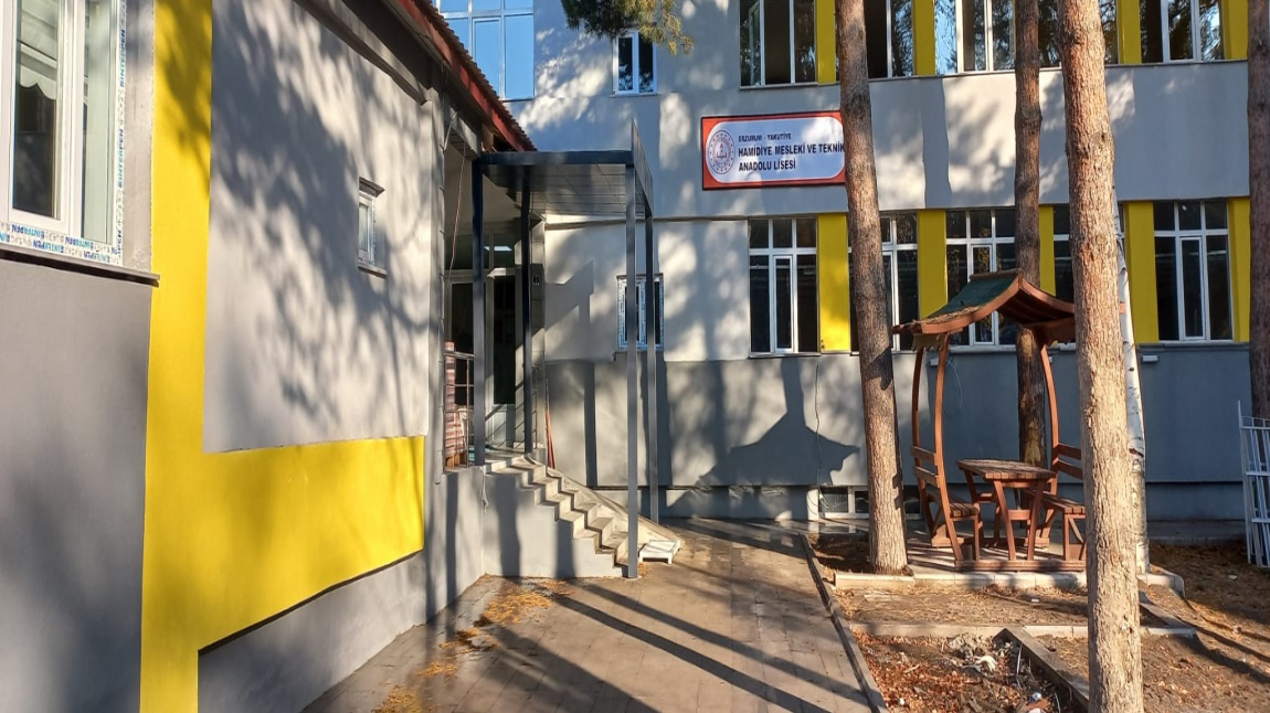Hamidiye Kız Mesleki ve Teknik Anadolu Lisesi ERZURUM YAKUTİYE