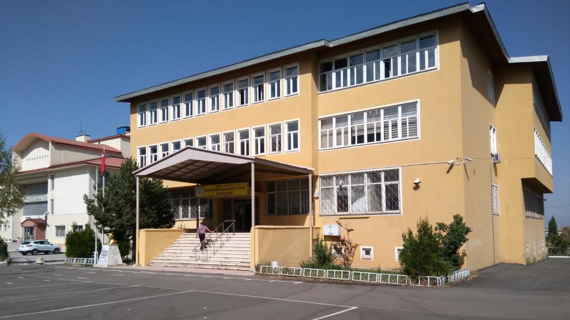 Erzurum Dedeman Turizm Mesleki ve Teknik Anadolu Lisesi ERZURUM PALANDÖKEN