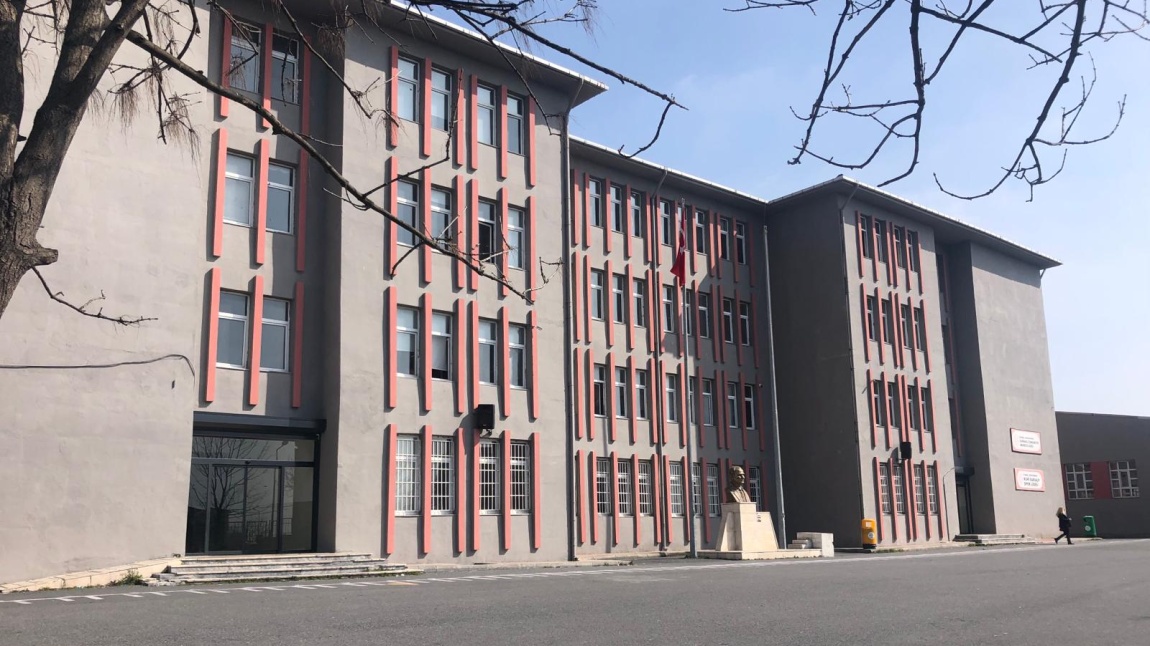 Çakmaklı Cumhuriyet Anadolu Lisesi İSTANBUL BÜYÜKÇEKMECE