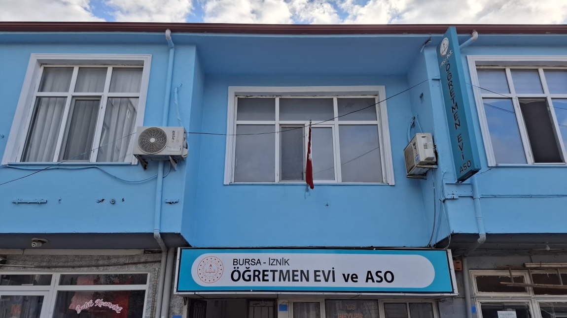 Ögretmen Evi ve Akşam Sanat Okulu BURSA İZNİK