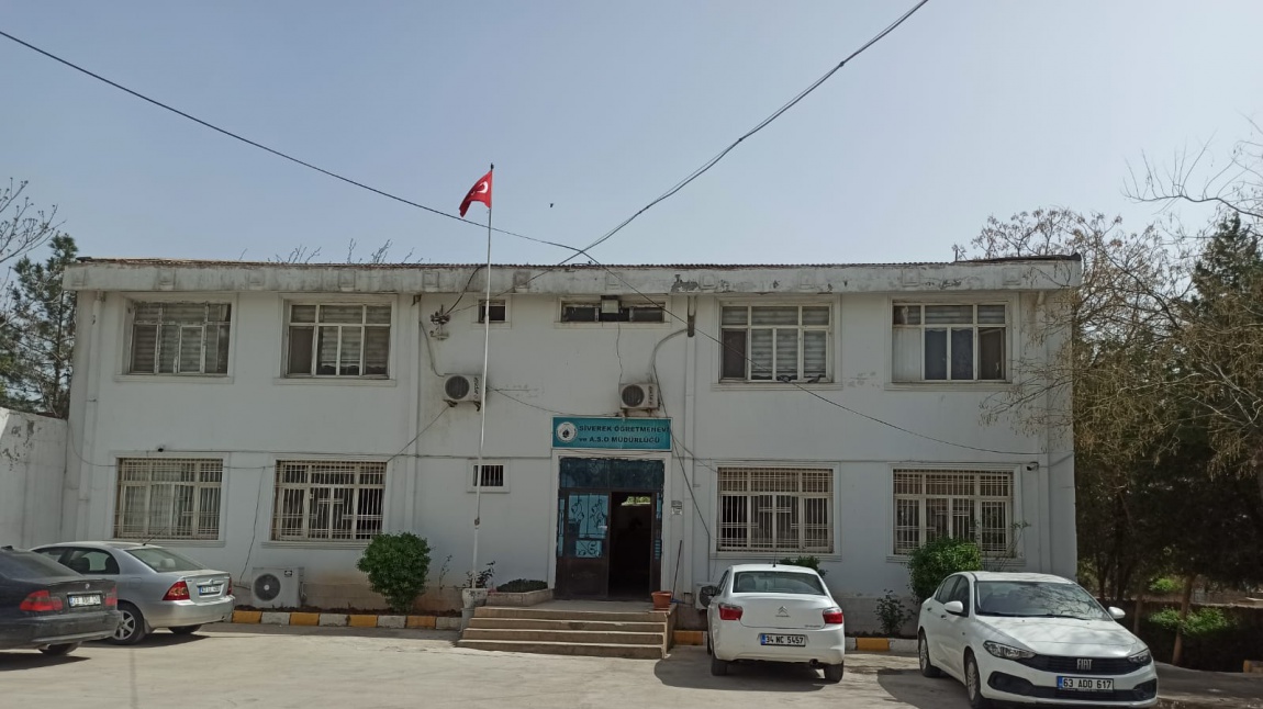 Öğretmenevi ve Akşam Sanat Okulu ŞANLIURFA SİVEREK