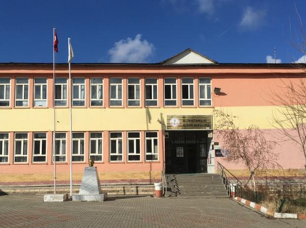 Muş Selcen Hatun Kız Mesleki ve Teknik Anadolu Lisesi MUŞ MERKEZ