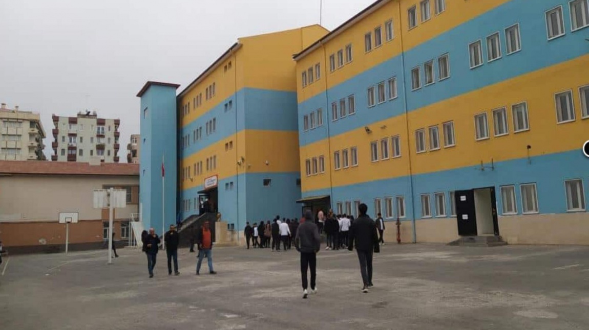 80. Yıl Cumhuriyet Anadolu Lisesi DİYARBAKIR YENİŞEHİR