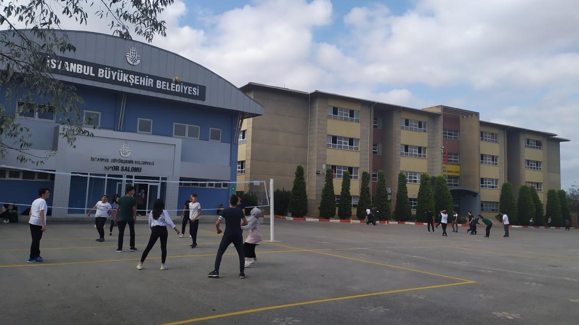 Hüsnü M. Özyeğin Anadolu Lisesi İSTANBUL SULTANBEYLİ