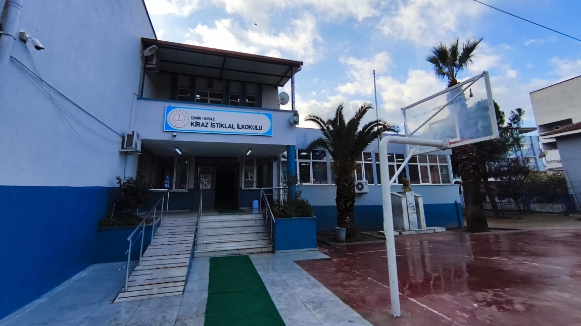 Kiraz İstiklâl İlkokulu İZMİR KİRAZ