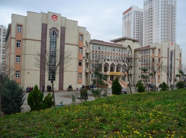 İstanbul Büyükşehir Şehit Şerife Bacı Çok Programlı Anadolu Lisesi İSTANBUL AVCILAR