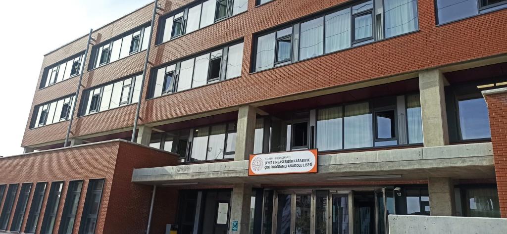 Şehit Binbaşı Bedir Karabıyık Mesleki ve Teknik Anadolu Lisesi İSTANBUL KÜÇÜKÇEKMECE