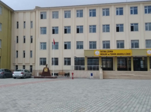 Fatıma Zehra Kız Mesleki ve Teknik Anadolu Lisesi SİİRT KURTALAN