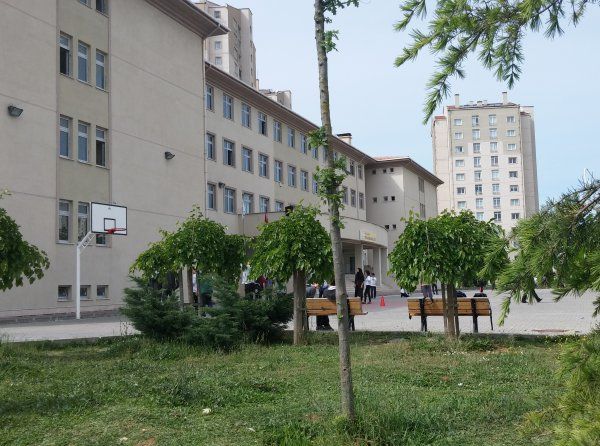 TOKİ Kayaşehir Anadolu Lisesi İSTANBUL BAŞAKŞEHİR