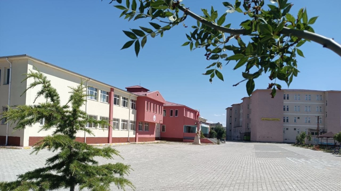 İskele Kız Anadolu İmam Hatip Lisesi VAN İPEKYOLU