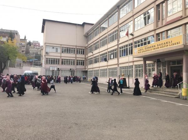 Saçaklı Adil Özberk Kız Anadolu İmam Hatip Lisesi GAZİANTEP ŞAHİNBEY